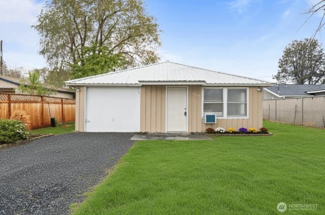 Property photo for 19160 Nw Franklin Street, Soap Lake