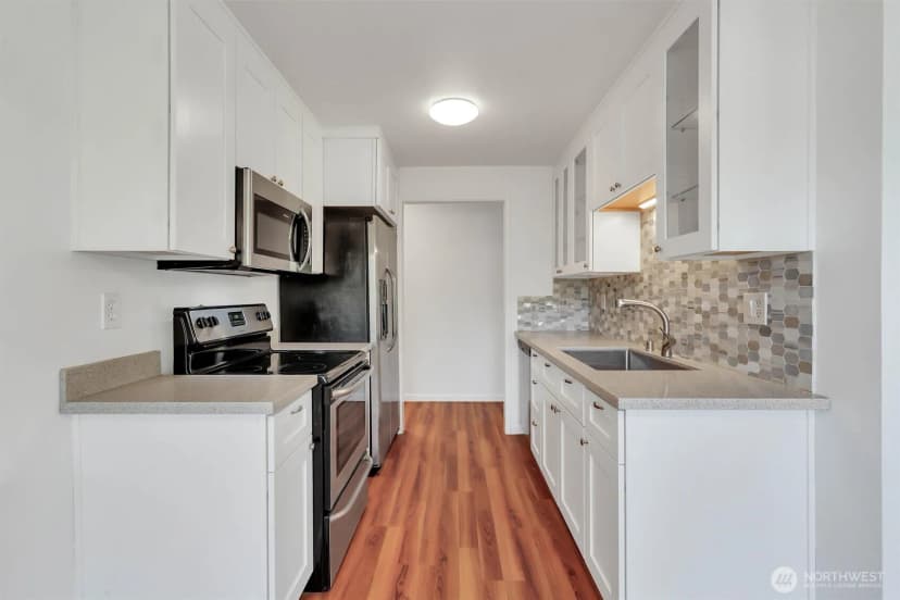 Property photo for 19414 Aurora Avenue N #107, Shoreline photo 21