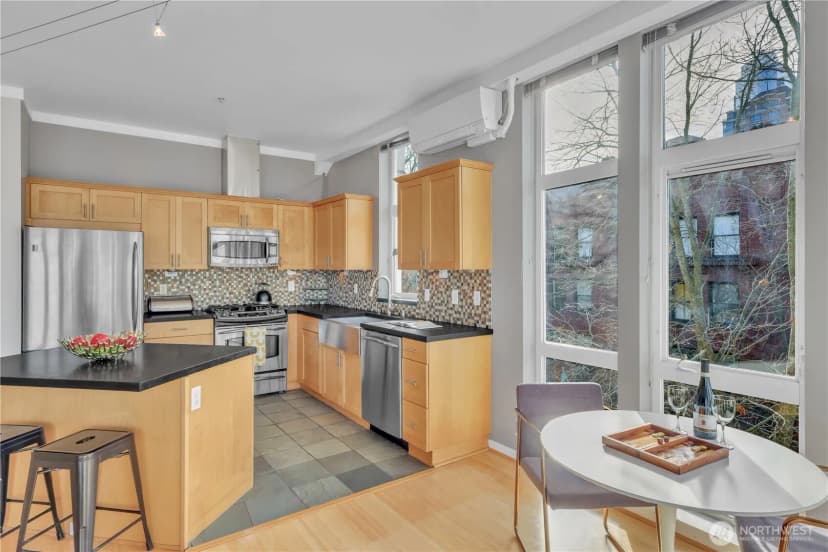 Property photo for 303 E Pike Street #603, Seattle photo 12