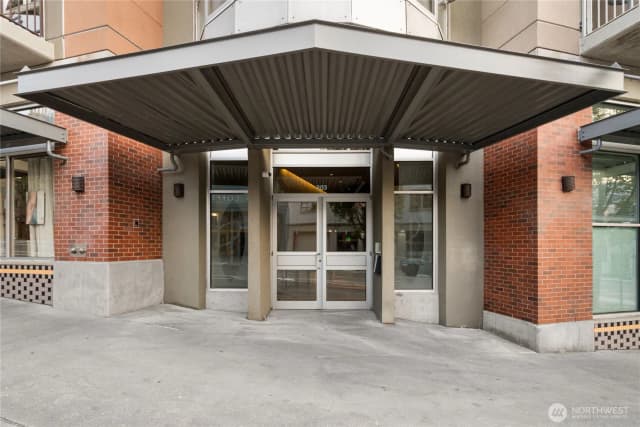 Property photo for 303 E Pike Street #603, Seattle photo 2