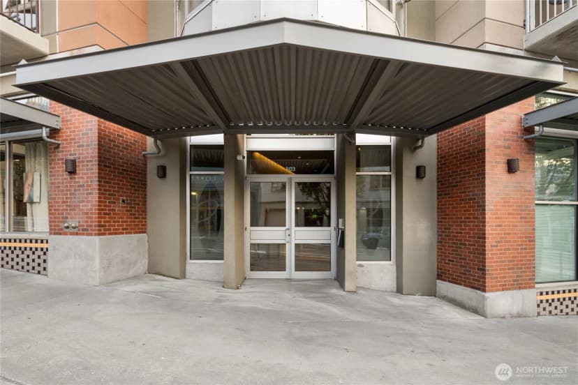 Property photo for 303 E Pike Street #603, Seattle photo 2