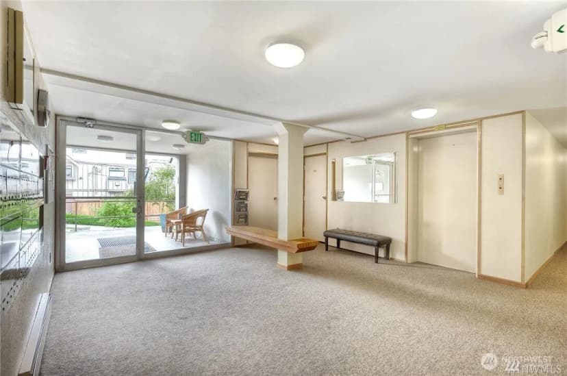 Property photo for 919 2nd Avenue W #204, Seattle photo 7