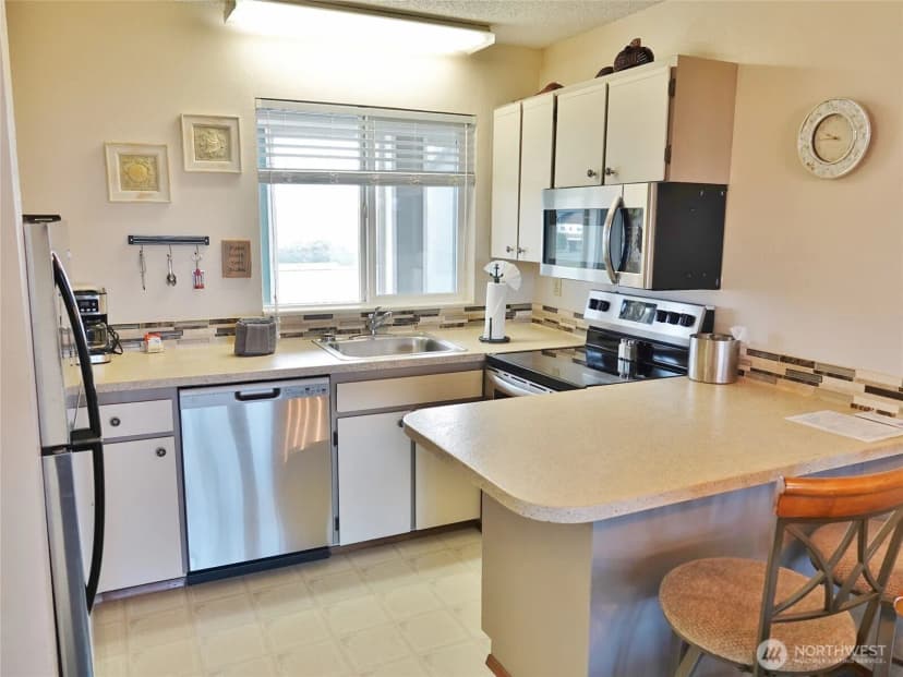 Property photo for 643 Ocean Shores Boulevard Nw #303, Ocean Shores photo 17