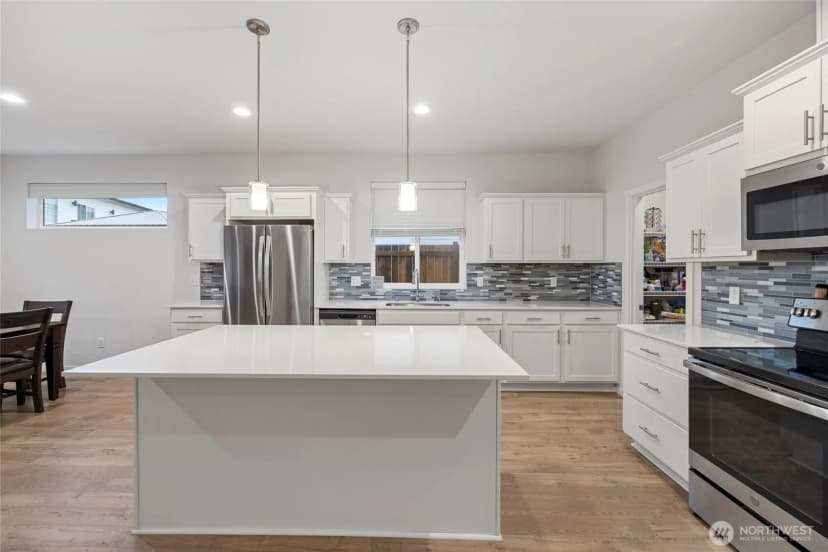 Property photo for 2113 Lancaster Drive, Ferndale photo 8