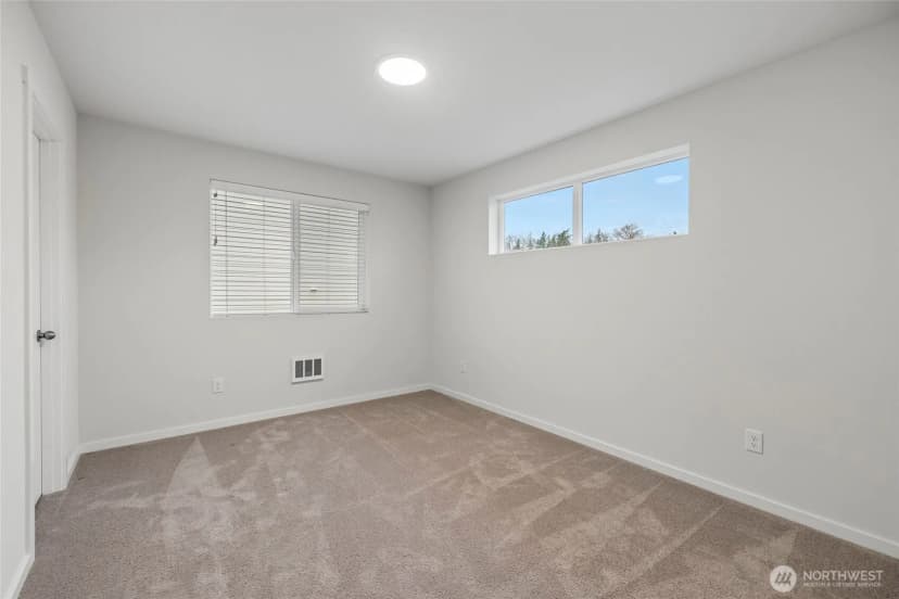 Property photo for 2113 Lancaster Drive, Ferndale photo 26