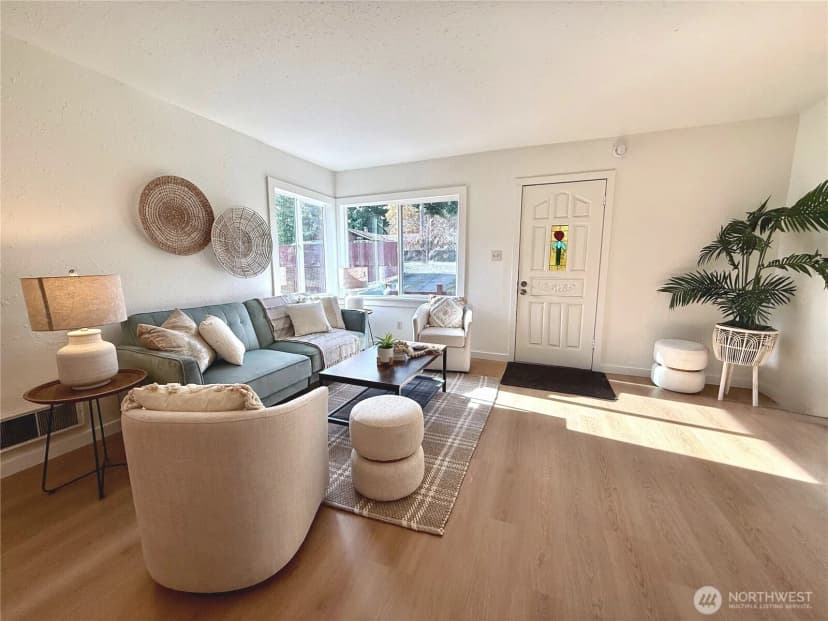 Property photo for 5924 18th Avenue Sw, Seattle photo 5