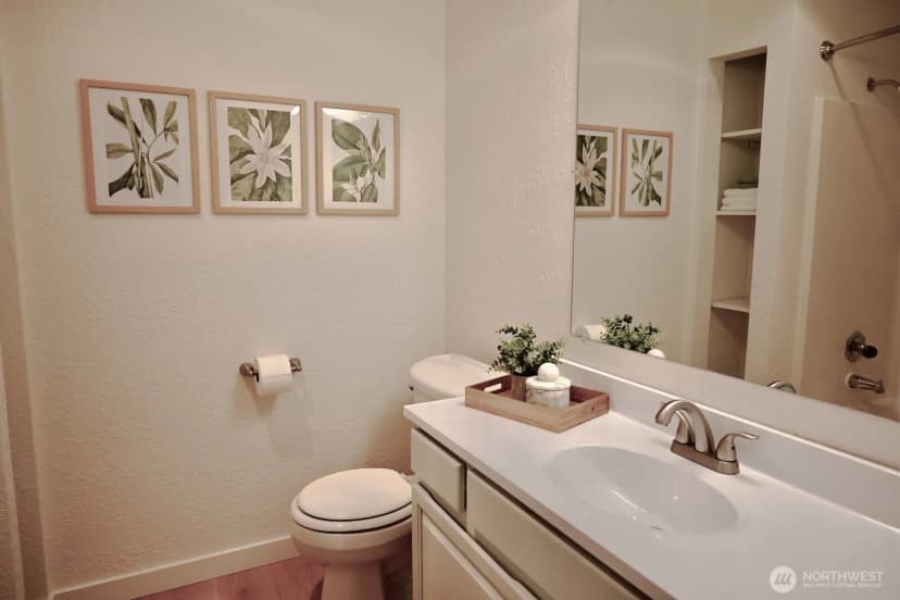 Property photo for 5924 18th Avenue Sw, Seattle photo 20
