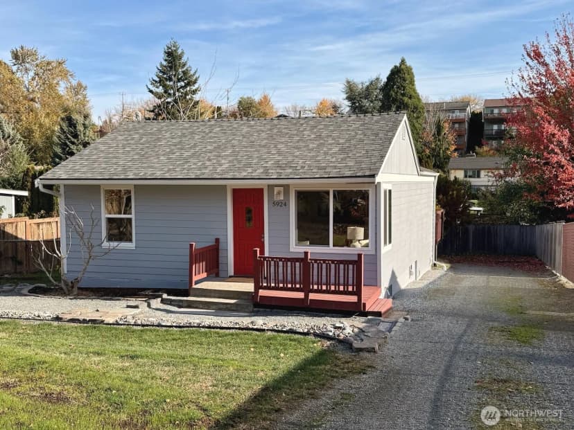 Property photo for 5924 18th Avenue Sw, Seattle photo 3