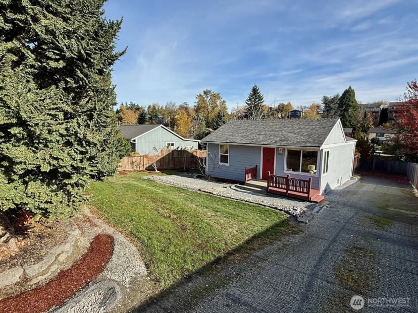 Property photo for 5924 18th Avenue Sw, Seattle photo 2
