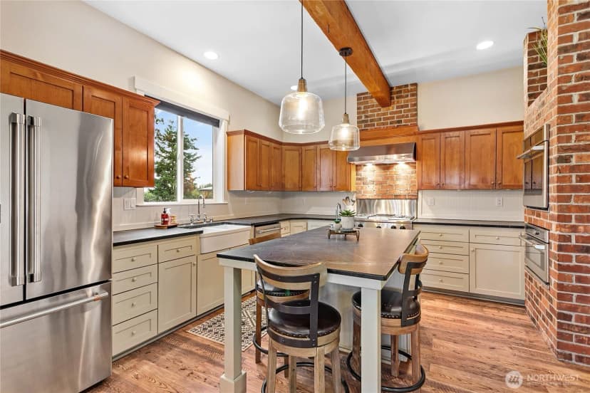 Property photo for 6864 Blumefield Drive, Lynden photo 14
