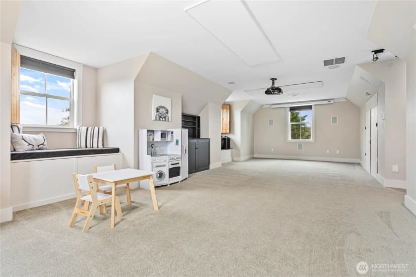 Property photo for 6864 Blumefield Drive, Lynden photo 33
