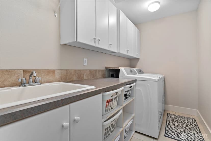 Property photo for 6864 Blumefield Drive, Lynden photo 30