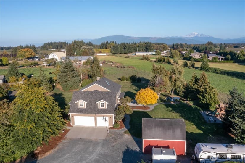 Property photo for 6864 Blumefield Drive, Lynden photo 38
