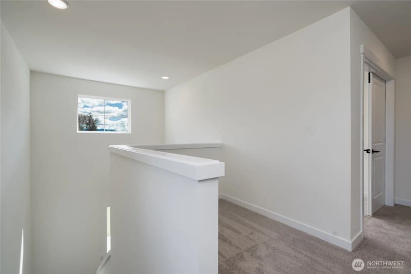 Property photo for 613 Bucko Avenue, Sedro Woolley photo 15