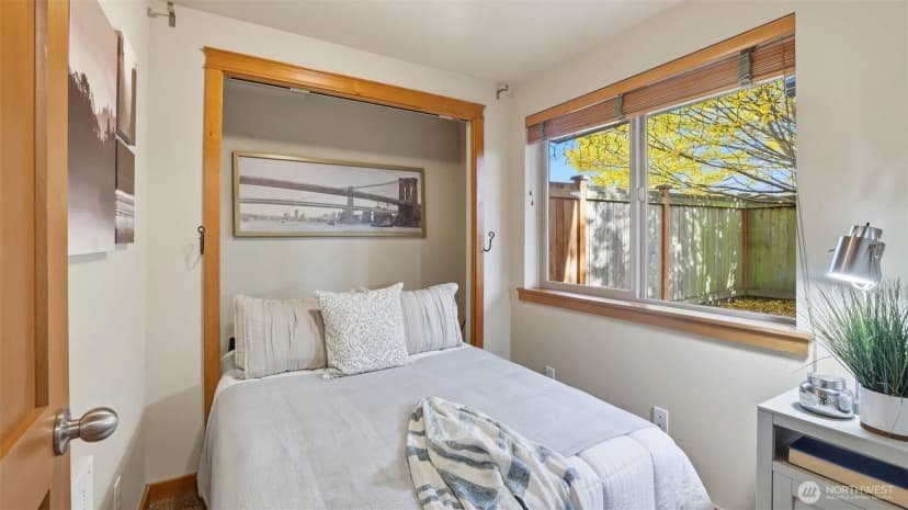 Property photo for 2342 44th Avenue Sw #a, Seattle photo 5
