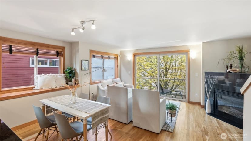 Property photo for 2342 44th Avenue Sw #a, Seattle photo 12