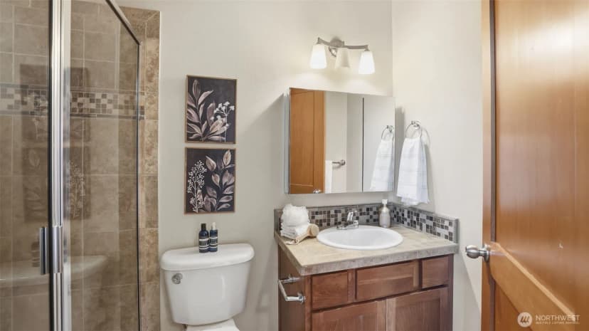 Property photo for 2342 44th Avenue Sw #a, Seattle photo 20