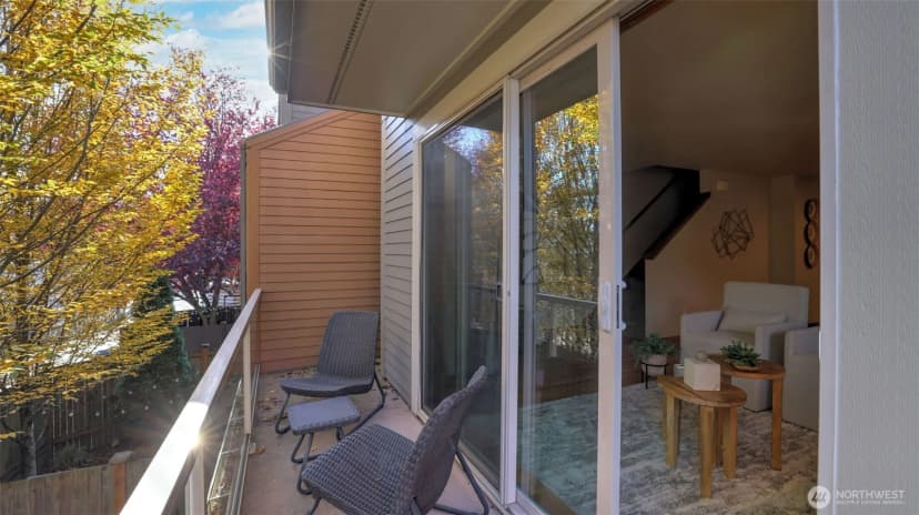 Property photo for 2342 44th Avenue Sw #a, Seattle photo 16