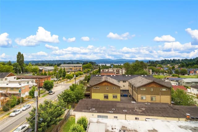 Property photo for 4519 S Henderson Street, Seattle photo 4