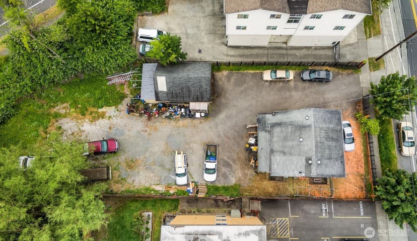 Property photo for 4519 S Henderson Street, Seattle photo 6