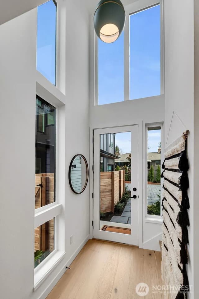 Property photo for 3612 #b Sw Othello, Seattle photo 4