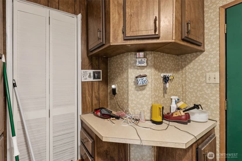 Property photo for 1622 W Young Street, Elma photo 22