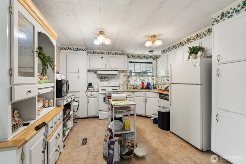 Property photo for 1622 W Young Street, Elma photo 10