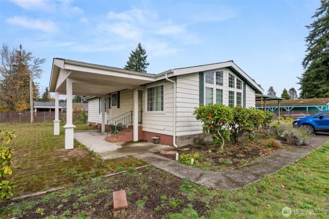 Property photo for 1622 W Young Street, Elma photo 3