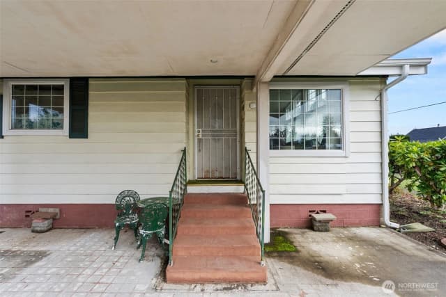 Property photo for 1622 W Young Street, Elma photo 5