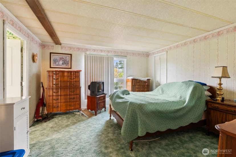 Property photo for 1622 W Young Street, Elma photo 14