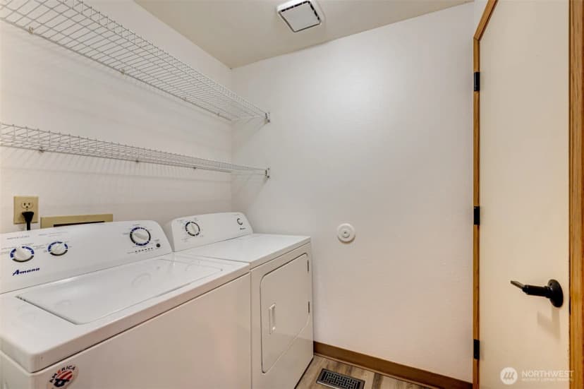 Property photo for 160 Dehning, Woodland photo 24