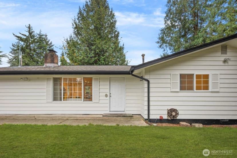 Property photo for 803 Sw Dash Point Road, Federal Way photo 3