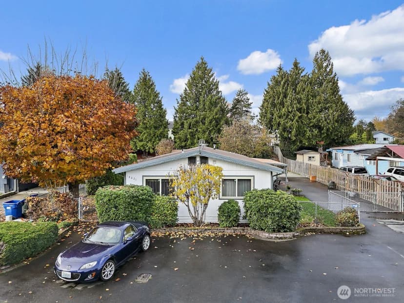 Property photo for 18621 109th Avenue Se, Renton photo 2