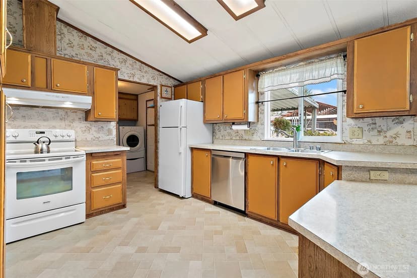Property photo for 18621 109th Avenue Se, Renton photo 11