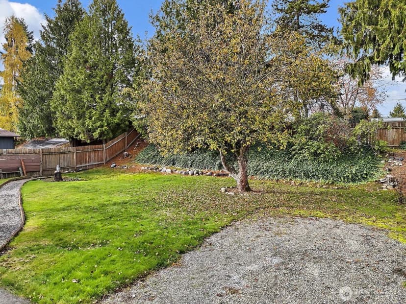 Property photo for 18621 109th Avenue Se, Renton photo 22