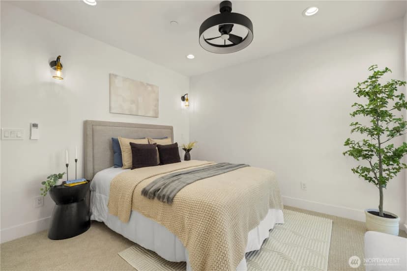 Property photo for 7522 6th Avenue Nw, Seattle photo 16