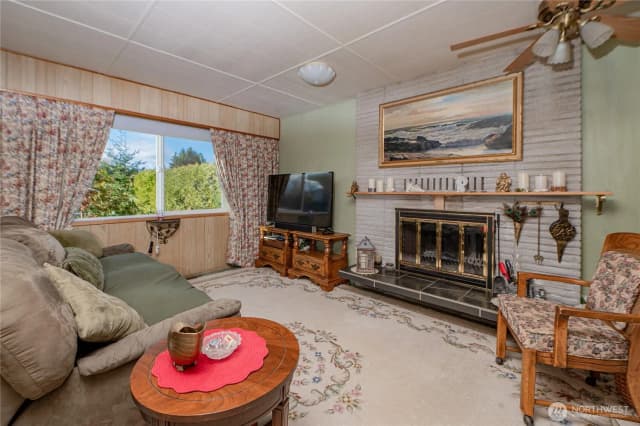 Property photo for 8370 Harborview Road #15, Blaine photo 5