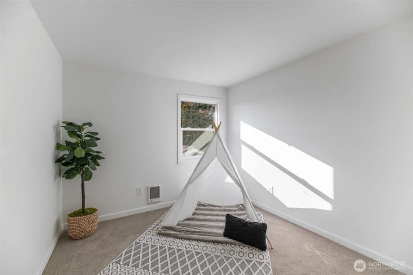 Property photo for 8731 11th Street Ne, Lake Stevens photo 18