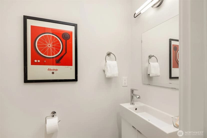 Property photo for 3856 21st Avenue Sw, Seattle photo 15