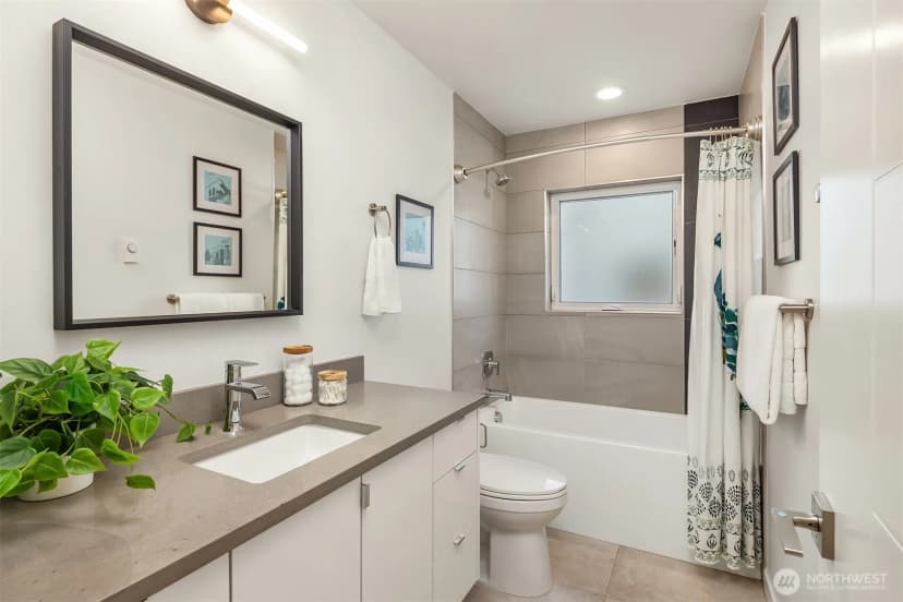 Property photo for 3856 21st Avenue Sw, Seattle photo 25