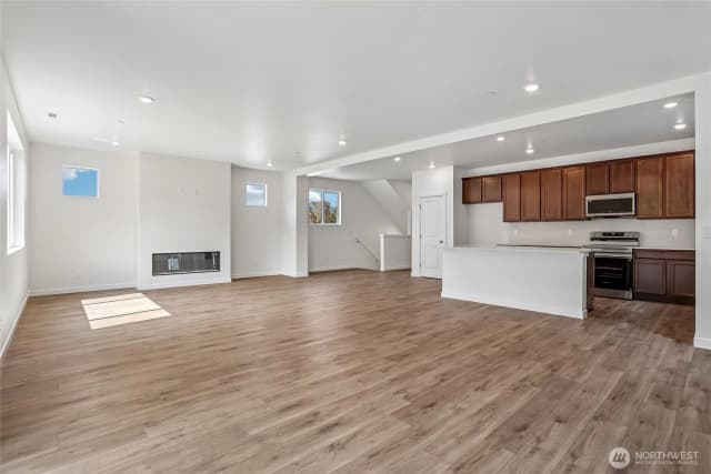 Property photo for 2422 128th Place Se #2, Everett photo 5