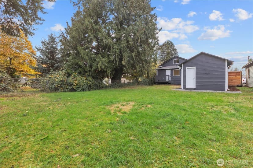 Property photo for 644 3rd Avenue S, Kent photo 24