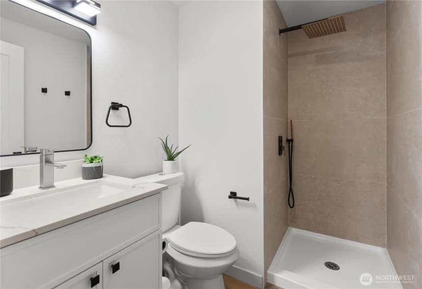 Property photo for 644 3rd Avenue S, Kent photo 12