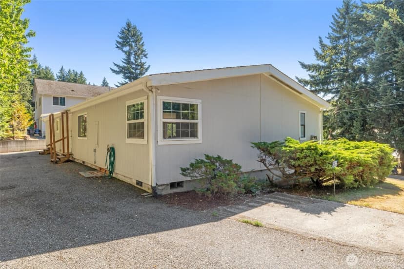 Property photo for 5255 Apollo Road, Langley photo 32