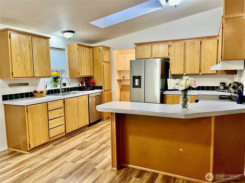 Property photo for 4960 Bay Road, Blaine photo 15