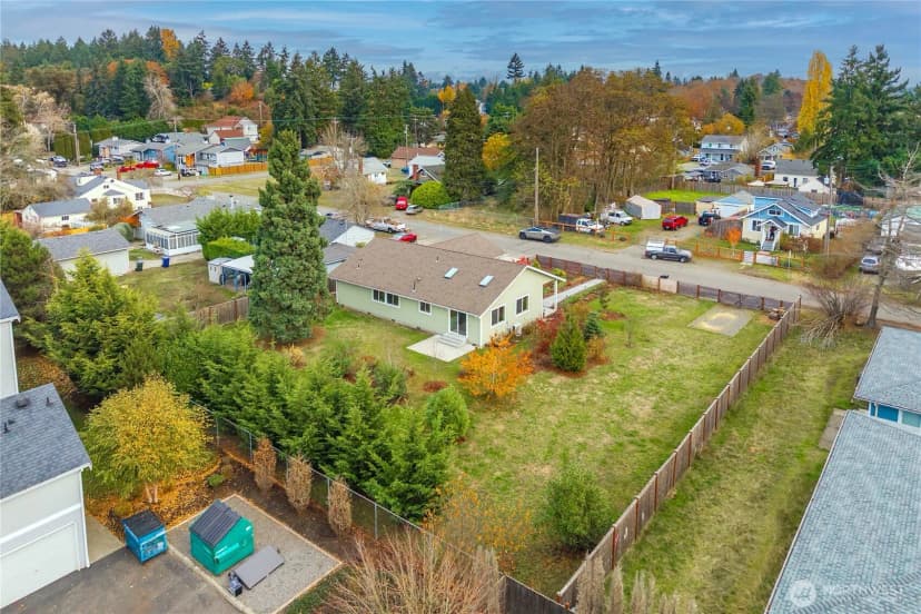 Property photo for 6424 52nd Avenue W, Tacoma photo 4