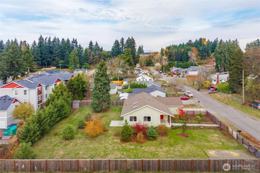 Property photo for 6424 52nd Avenue W, Tacoma photo 30