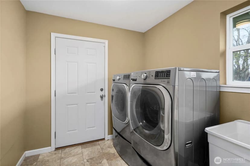 Property photo for 6424 52nd Avenue W, Tacoma photo 27