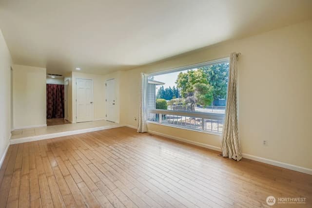 Property photo for 26854 Downing Avenue, Kent photo 5