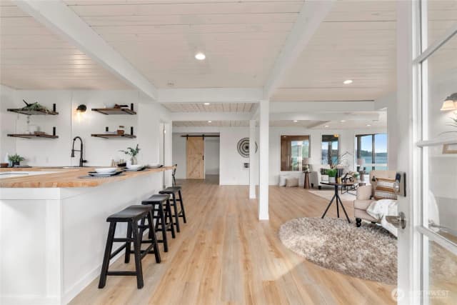 Property photo for 13277 Shoreline Drive Se, Olalla photo 4